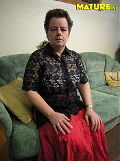 Mature amateur housewife shows off her knockers and snatch