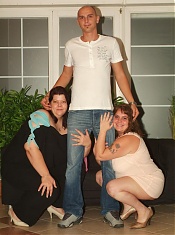 Horny fat women Margaret and Agnes suck a cock and lick twats in this racy mature threesome